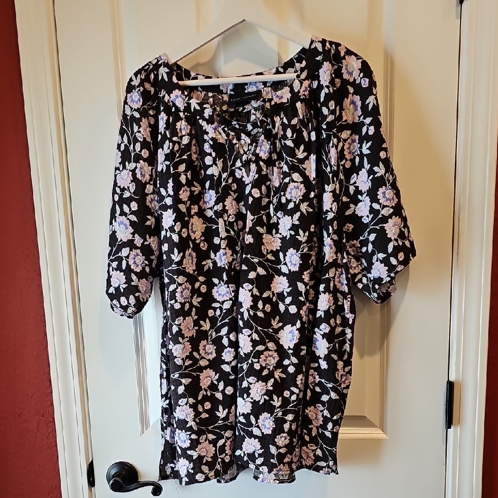 Floral Top - Picture 4 of 8